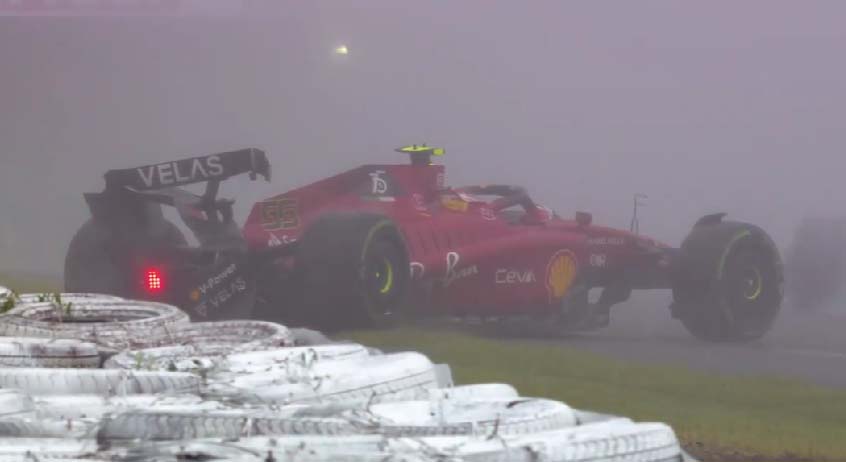 Carlos Sainz Keluar dari Grand Prix Jepang Akibat Kecelakaan di Lap 1