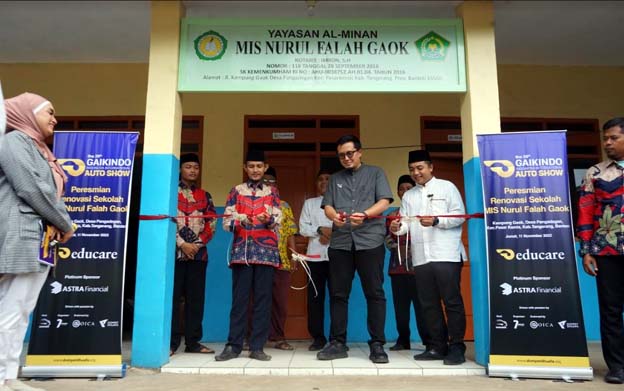 MI Nurul Falah Gaok Direnovasi Melalui Program GIIAS Educare
