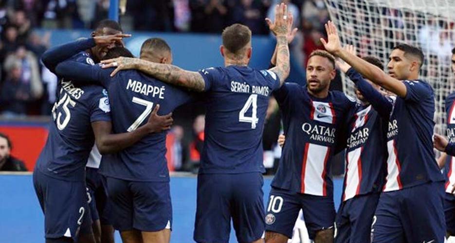 Paris St-Germain 5-0 Auxerre: Les Parisiens Bersinar Sempurna