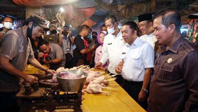 Syafrudin Bersama Pj Gubernur Lakukan Pemantauan Harga Bahan Pokok