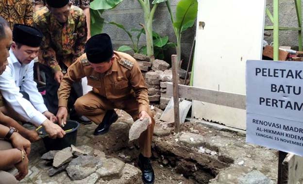 Walikota Syafrudin Apresiasi Program Renovasi Madrasah