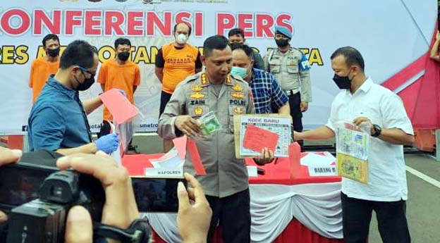 Polres Metro Ringkus Tiga Orang Pengepul Judi Online dan Togel