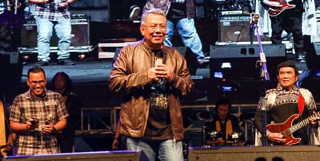 Benyamin Davnie dan Rhoma Irama Hibur Penonton di Pesta Rakyat Tangsel