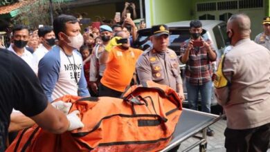 Polres Metro Evakuasi Mayat Wanita Tewas Terbakar di Periuk Kota Tangerang