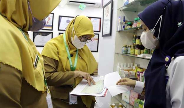 Cegah Kasus Gagal Ginjal Akut, Pemkot Tangerang Sidak Apotek
