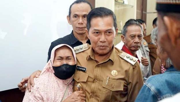 Syafrudin Menerima Audiensi Masyarakat Kantin Tanah Wakaf