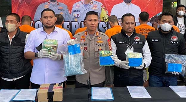 Polres Tangsel Tangkap 7 Pelaku Pengedar 5 Kg Sabu dan 6.800 Ekstasi