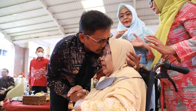 Sachrudin Terharu di Peringatan Hari Ibu Tingkat Kota Tangerang