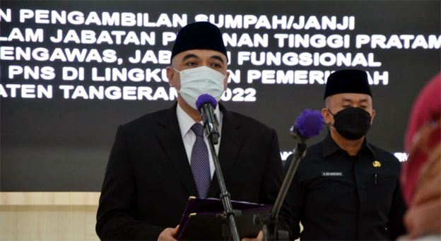 Bupati Zaki Lantik Pejabat dan PNS Pemkab Tangerang