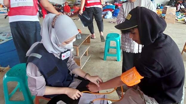 PMI Kabupaten Tangerang Buka Pengobatan di Posko Pengungsian