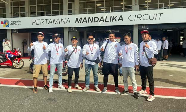 Komunitas Honda CBR Jakarta Tangerang Jajal Trek di Mandalika