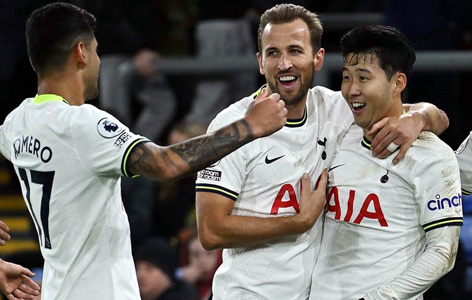 Crystal Palace 0-4 Tottenham: Harry Kane Mencetak Dua Gol
