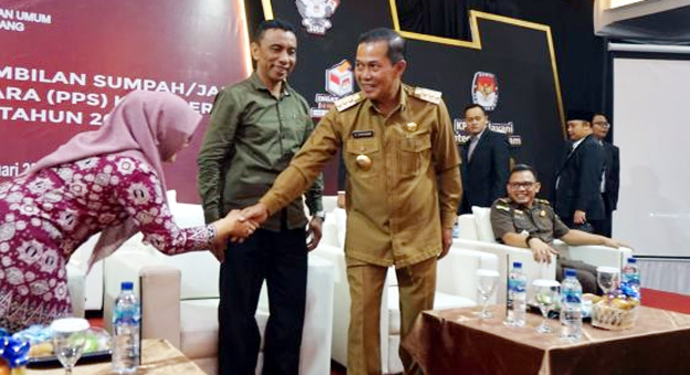 KPU Kota Serang Lantik 201 PPS untuk Mensukseskan Pemilu 2024