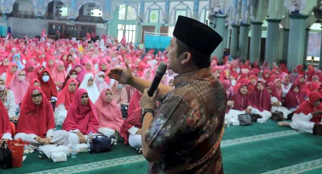 Arief Ajak Ibu-Ibu Pengajian Turut Menjaga Lingkungan