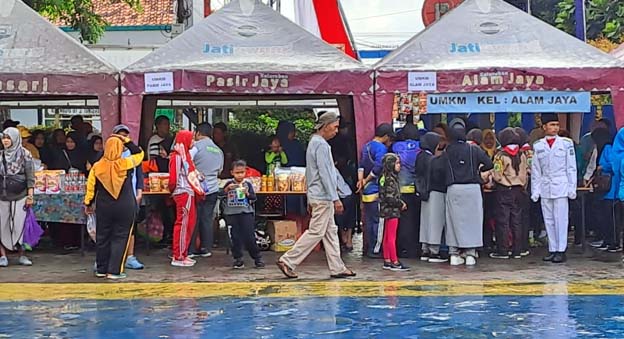 Meriah, Sambut HUT Kota Tangerang Kecamatan Jatiuwung Bersama Wali Kota Jalan Sehat