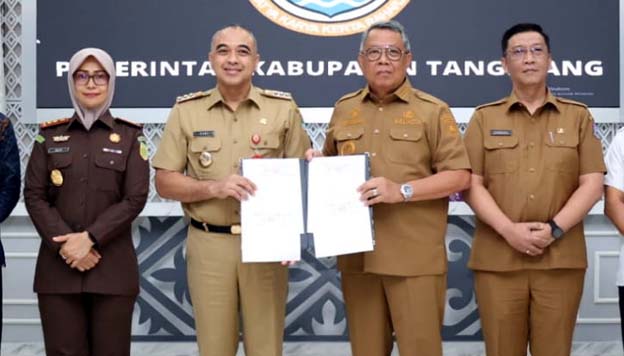 Pemkot Tangsel Terima Hibah 2 Bidang Aset TPU dari Pemkab Tangerang