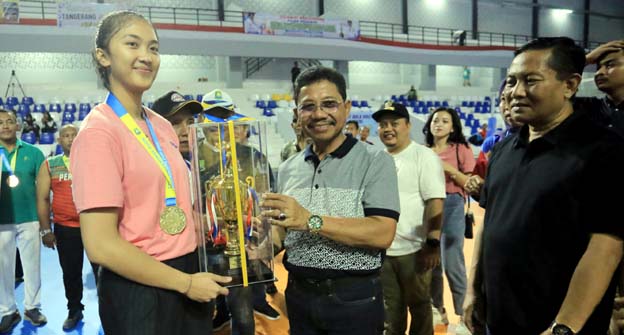 Tim Putri Kota Tangerang Jadi Juara Turnamen Voli se-Jawa