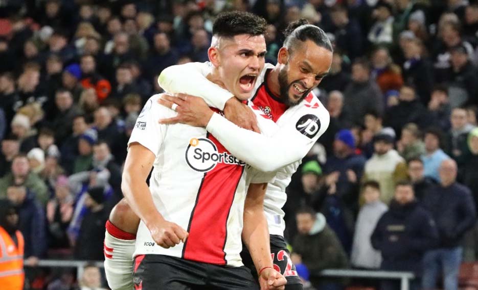 Southampton 1-0 Leicester: Carlos Alcaraz Mencetak Gol Kemenangan