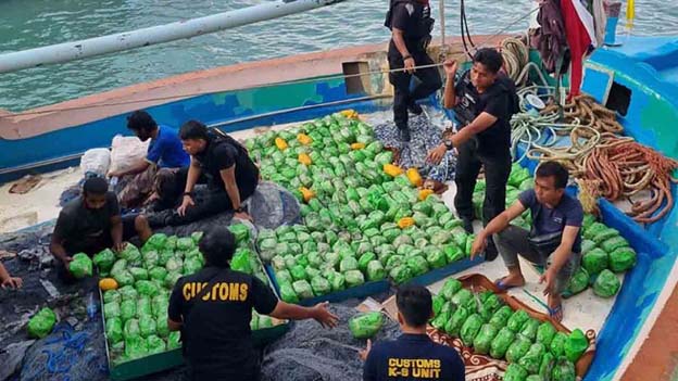 DJBC dan BNN Sita 309 Kg Sabu di Perairan Pantai Selatan Banten