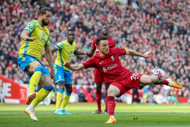 Liverpool 3-2 Nottingham: Moh Salah Mencetak Gol Liverpool ke-183