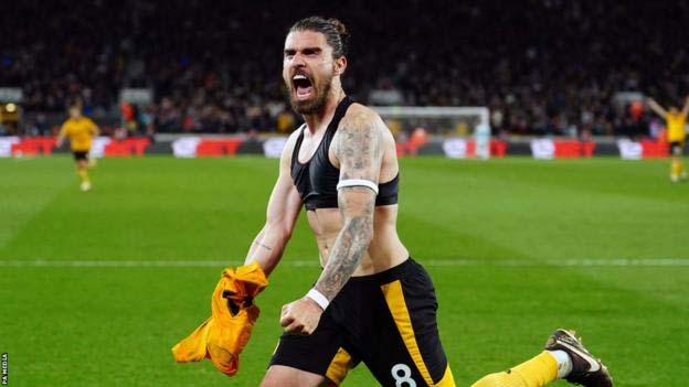 Wolves 2-0 Crystal Palace: Ruben Neves Cetak Gol Penalti Telat