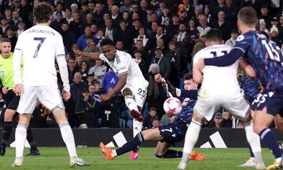 Leeds 2-1 Nottingham Forest: Leeds Masuk ke Posisi 13 di Liga Premier
