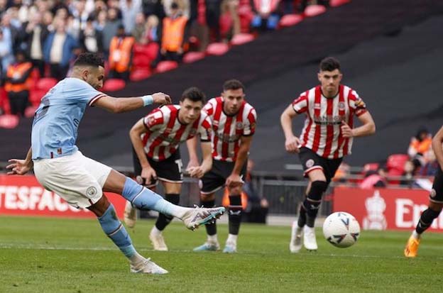 Manchester City 3-0 Sheffield United: Riyad Mahrez Mencetak Hat-Trick