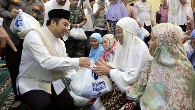 Pemkot Tangerang Bagikan Bantuan 6000 Paket Sembako