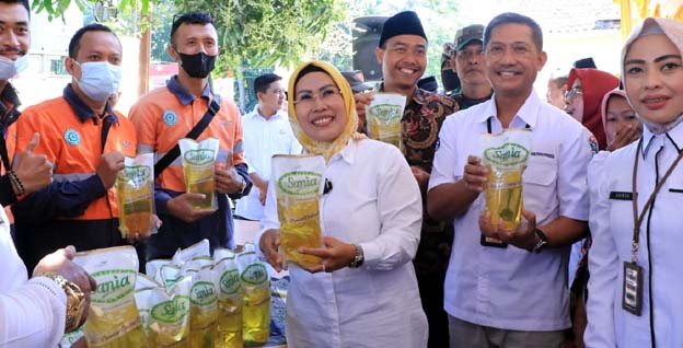 Bupati Serang Ajak Warga Ciomas Budidaya Cabai Merah