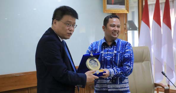 Investor Asing Jajaki Investasi Produksi Alkes di Kota Tangerang