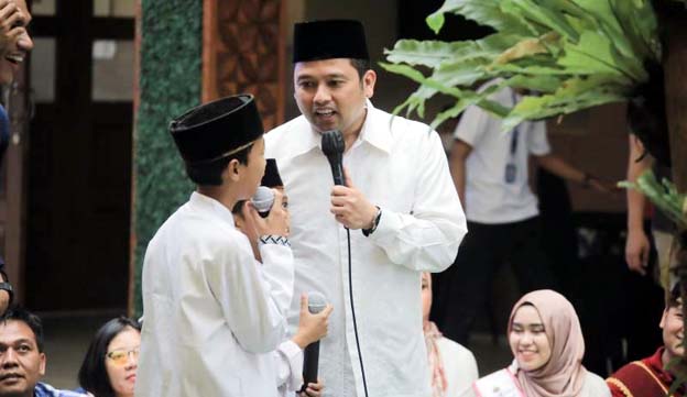 Arief Ngabuburit Bareng Anak Yatim dan Generasi Muda