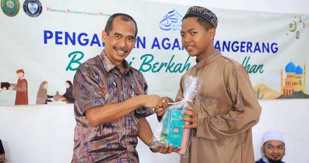PA Tangerang Berikan Paket Sembako Bagi Yayasan Nurul Jadid