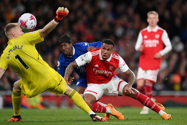 Arsenal 3-1 Chelsea: The Gunners Kembali ke Puncak Liga Premier