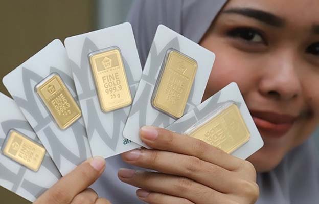 Harga Emas Antam Hari Ini Naik Rp8.000 Per Gram