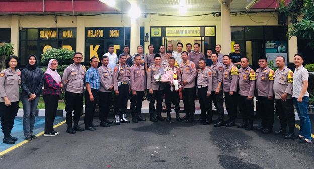 Polsek Karawaci Gelar Halal Bihalal dan Santunan Anak Yatim