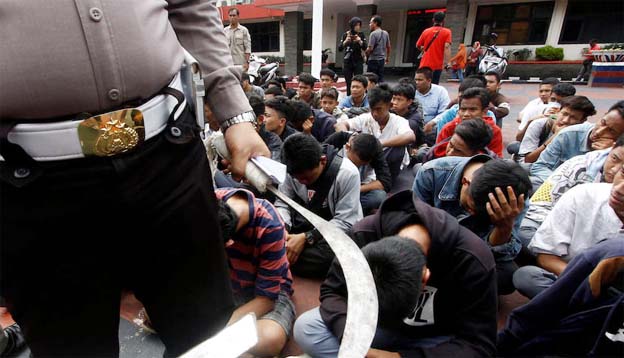 Polsek Pinang Amankan 15 Remaja Hendak Tawuran Gunakan Sajam