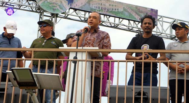 Bupati Zaki Buka Festival Pesisir di Ketapang Urban Aquaculture