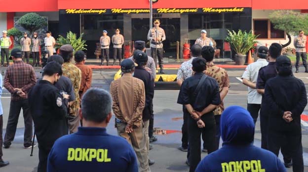 Polres Metro Tangerang Kota Gelar Apel Satkamling