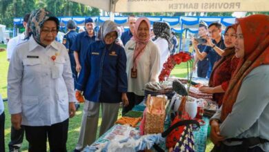 Plh Sekda Virgojanti Buka Bazar UMKM Kanwil DJPb Banten