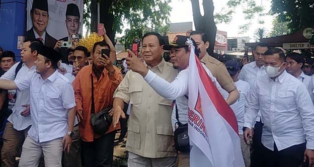 Hadir di Kota Tangerang, Prabowo Disambut Ribuan Kader Gerindra