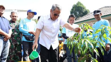 Benyamin Davnie Ajak Masyarakat Kelola Sampah dari Rumah