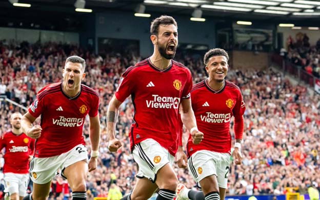 Man Utd 3-2 Nottingham Forest: Bruno Fernandes Mencetak Gol Kemenangan