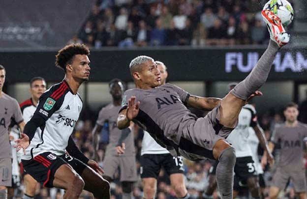 Fulham 1-1 Tottenham (Penalti 5-3): Spurs Tersingkir di Piala Carabao