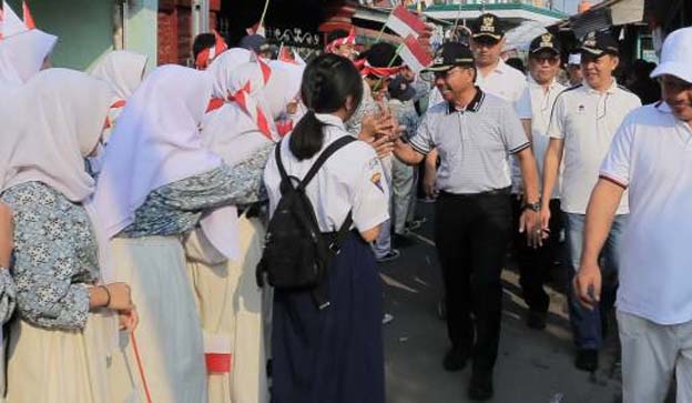 HUT Kemerdekaan RI ke-78, Sachrudin Lepas Gerak Jalan Pelajar