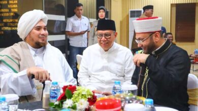 Hadiri Tangsel Bersholawat, Benyamin: Saling Mengingatkan Kebaikan