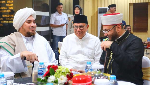 Hadiri Tangsel Bersholawat, Benyamin: Saling Mengingatkan Kebaikan