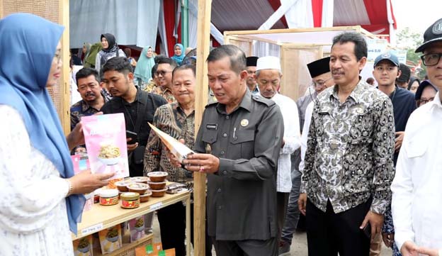 Syafrudin Resmikan Kawasan Pasar Banjar Asri Cipocok Jaya