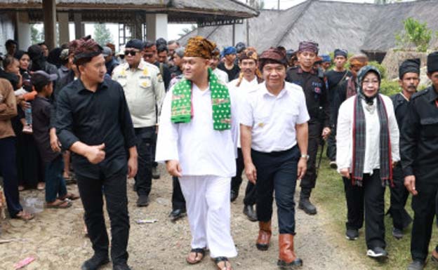 Al Muktabar Hadiri Upacara Adat Seren Taun Kasepuhan Cisungsang