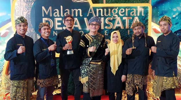 Desa Kubang Baros Raih Juara Harapan Souvenir Terbaik ADWI 2023