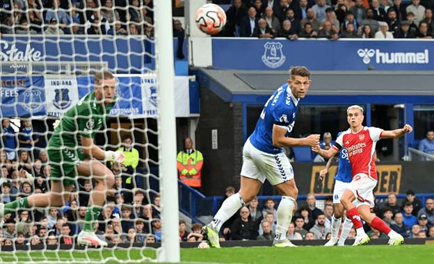 Leandro Trossard Memberi Arsenal Kemenangan 1-0 Atas Everton